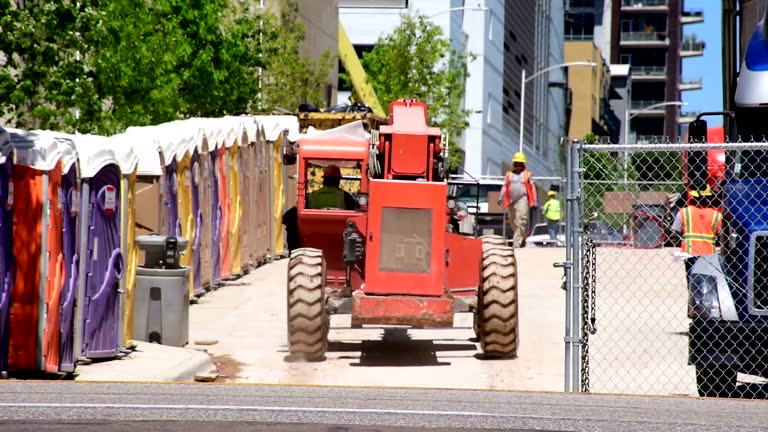 Best Standard Portable Toilet Rental  in Pasadena, CA
